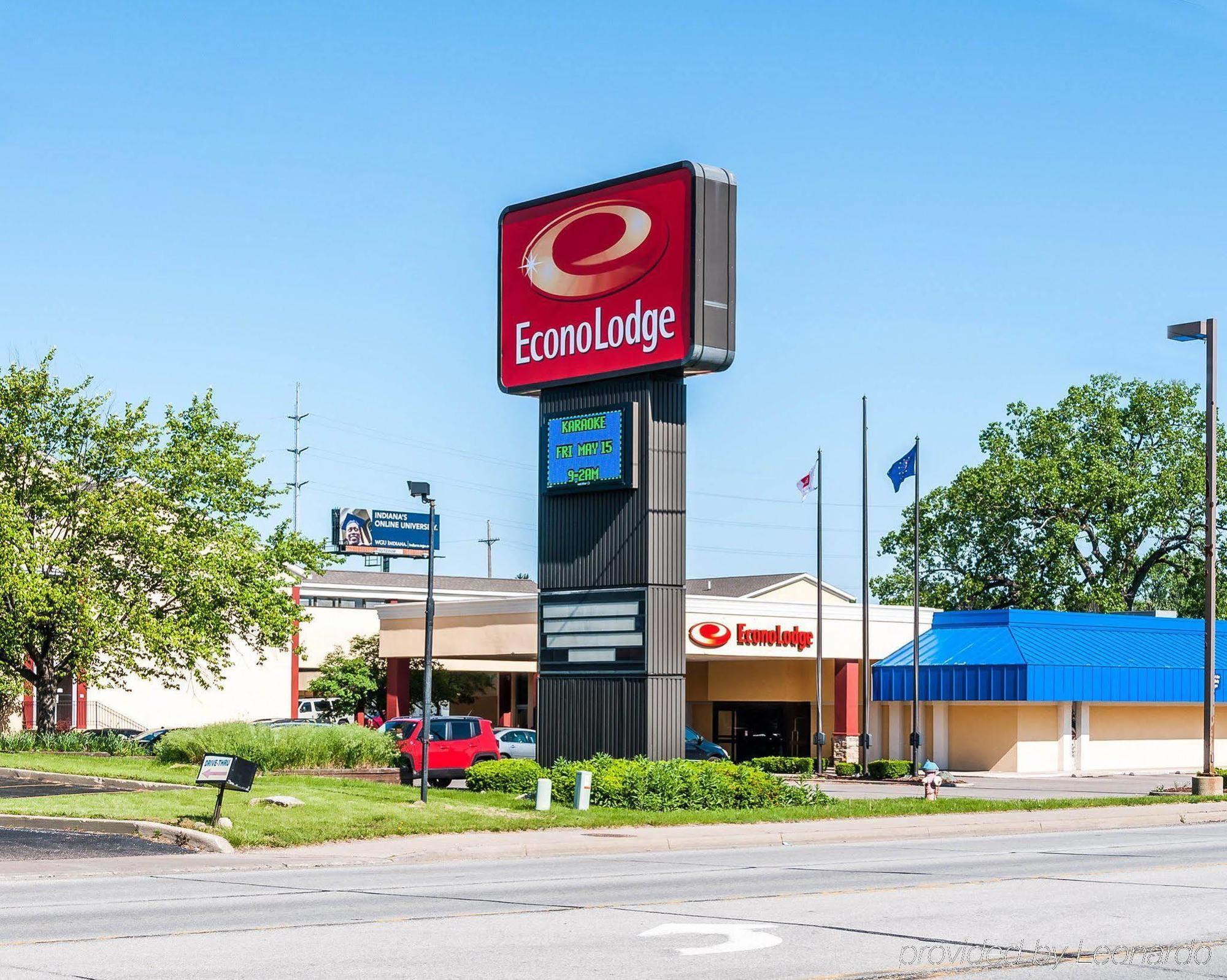 Econo Lodge - South Bend Bagian luar foto
